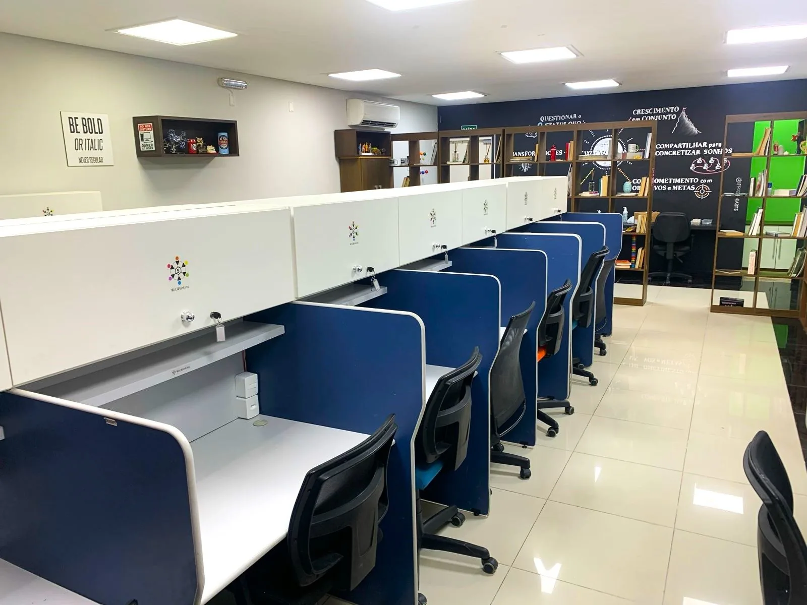 Baias de estudo individuais
